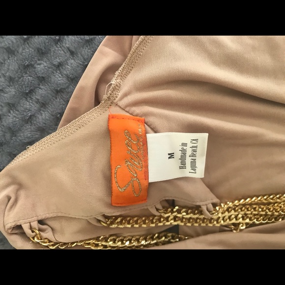 A one of a kind backless top by Savee - Picture 5 of 8